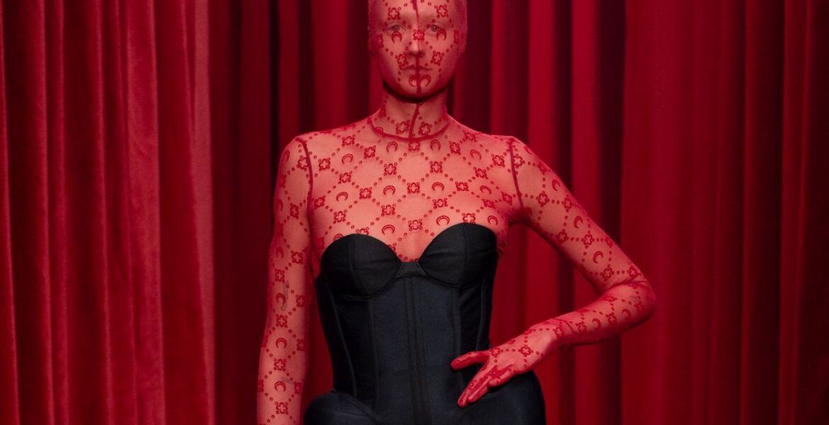 cover-039_MARINE-SERRE_FW2526