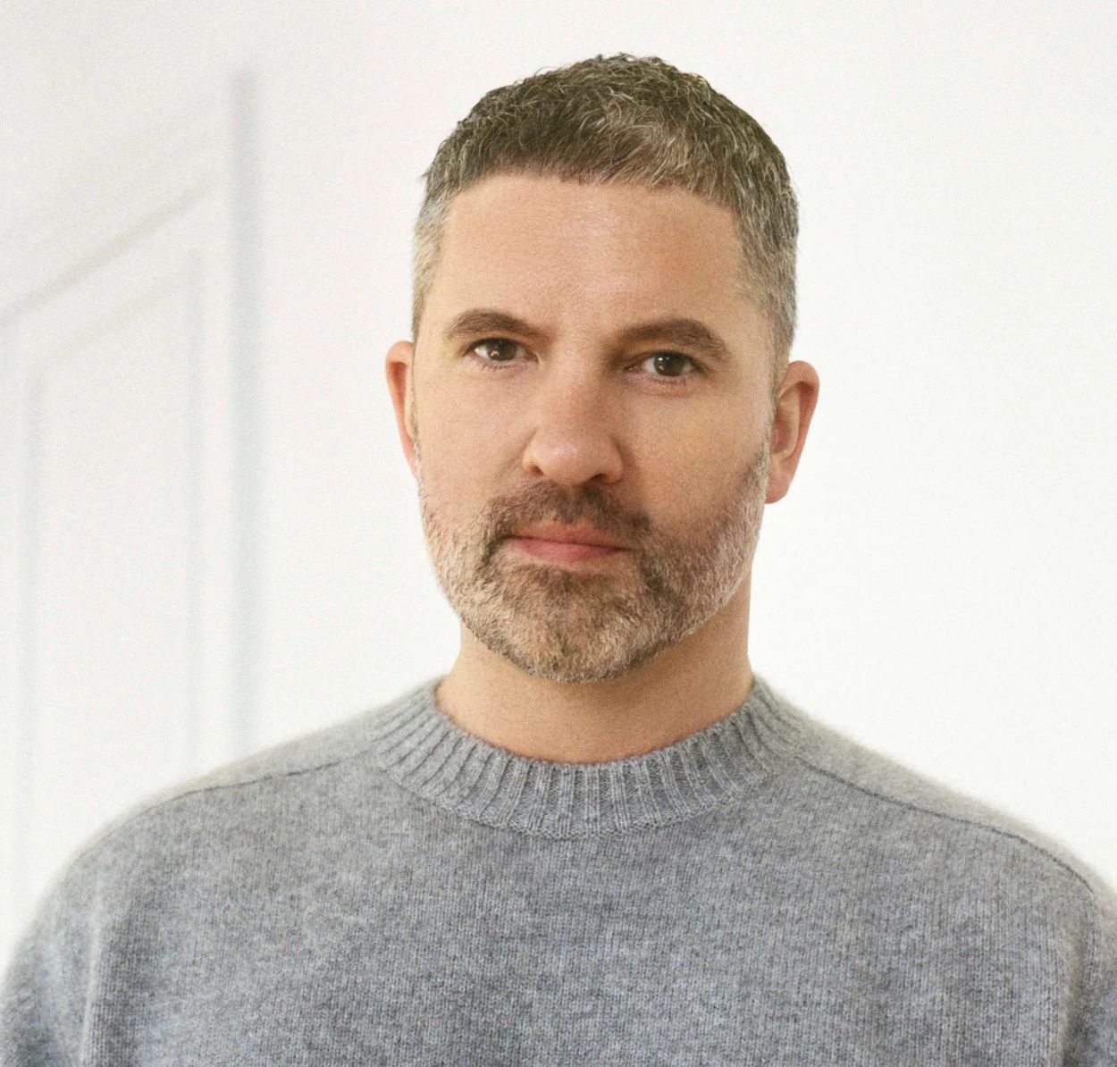 portrait_mark_thomas__over