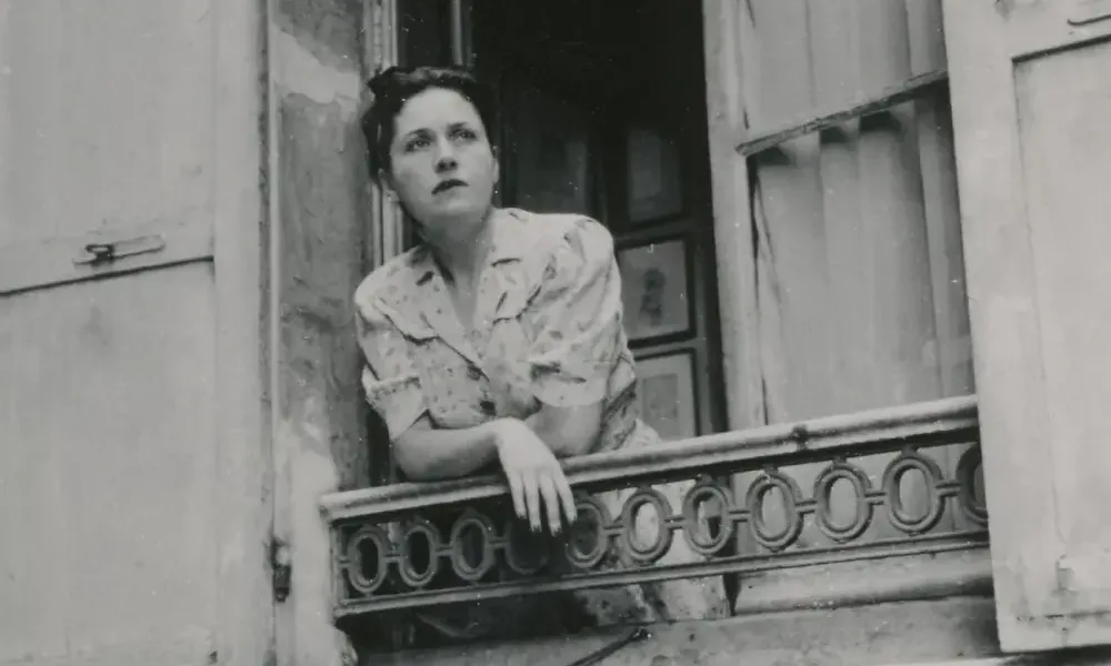 LOEWE_2025_PHE_DORA_MAAR