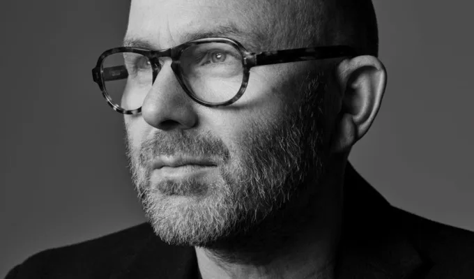 Sølve Sundsbø-Pirelli-art