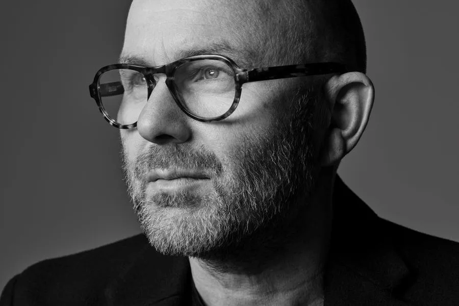 Sølve Sundsbø-Pirelli-art