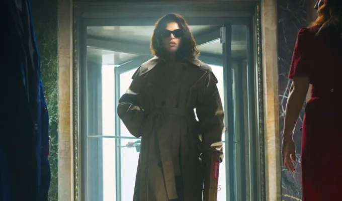 Rosalía rejoint la famille New Balance