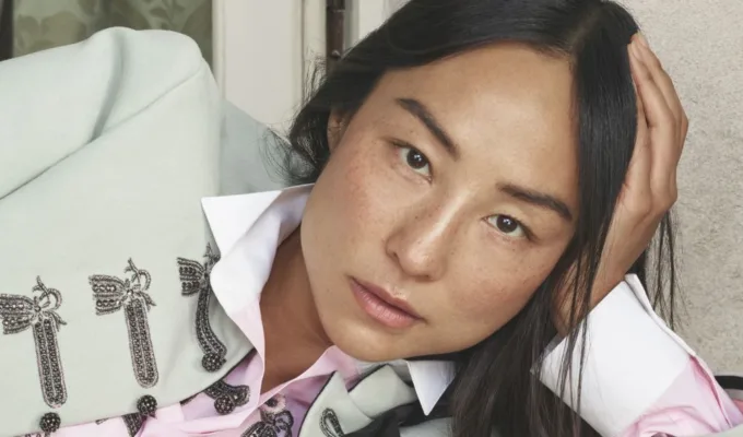 GRETA LEE-Dior
