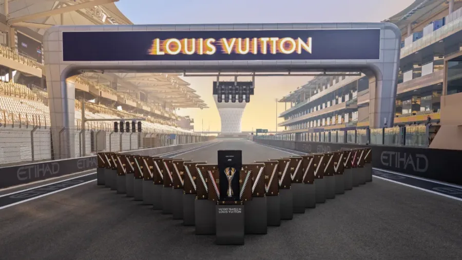 24-trunks-at-the-Formula-One-Abu-Dhabi-Grand-Prix-2025-landscape