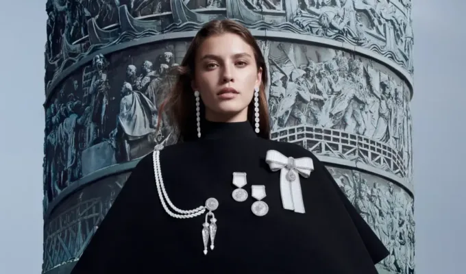 BOUCHERON-Histoire-de-Style-The-Power-of-Couture-16-9-Noeud-Boutons-Aiguillette