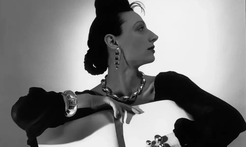 1987-–-HORST-P.-HORST_-for-Pomellato-cover
