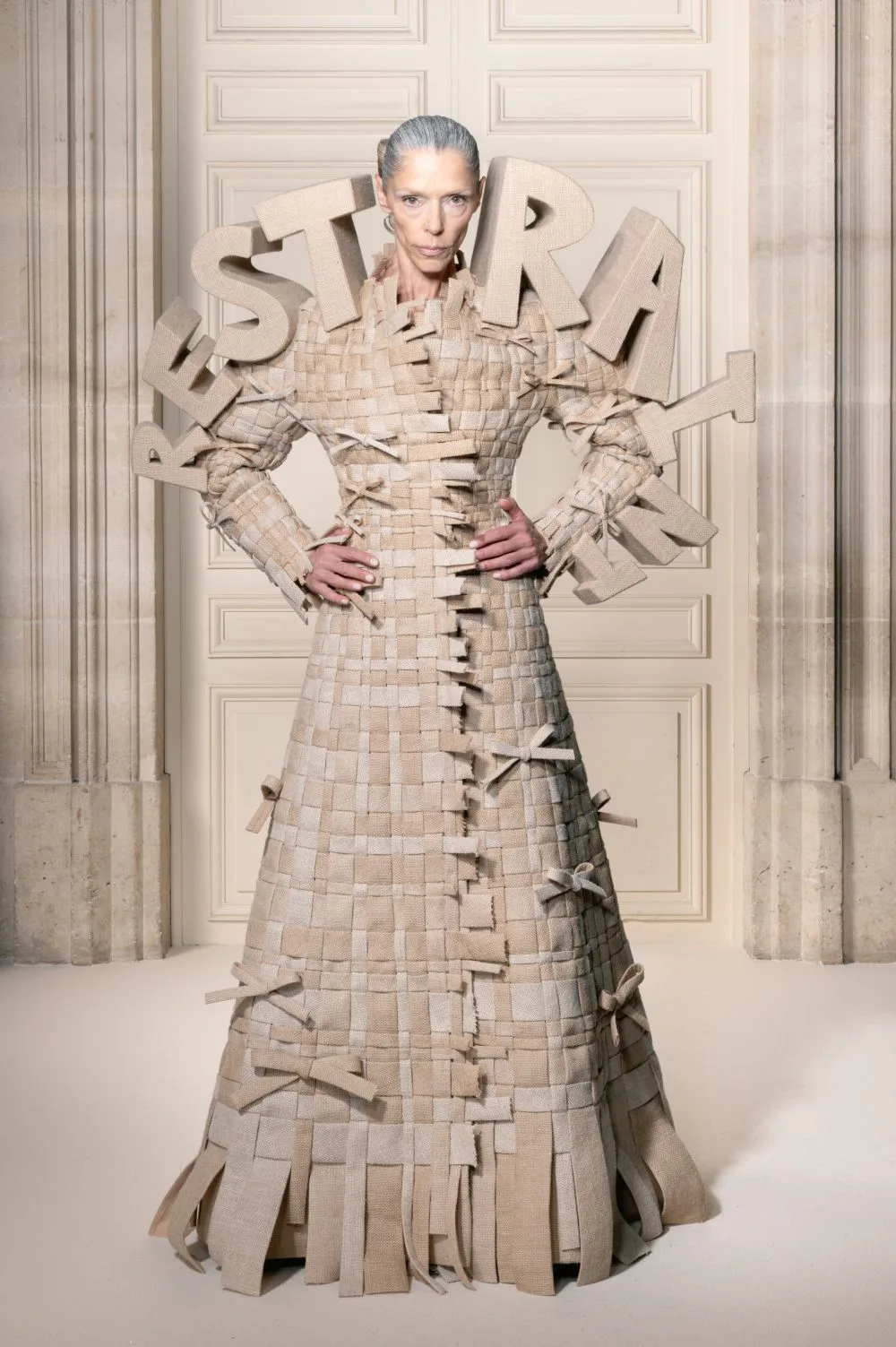 Look_23
