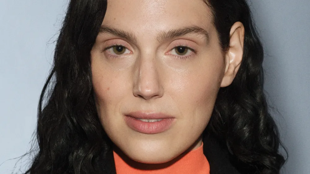 LOEWE-AMBASSADOR-EVA-VICTOR-BY-DOMINICK-SHELDON